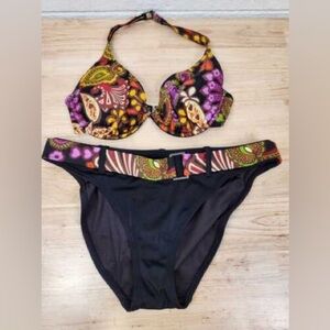 Victoria’s Secret || Paisley Bikini Set with Belted Bottom (Bottom: M Top: 36C)